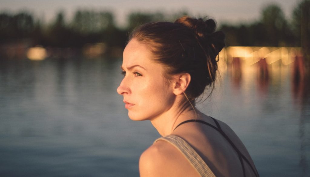woman alone Single on Valentine's Day